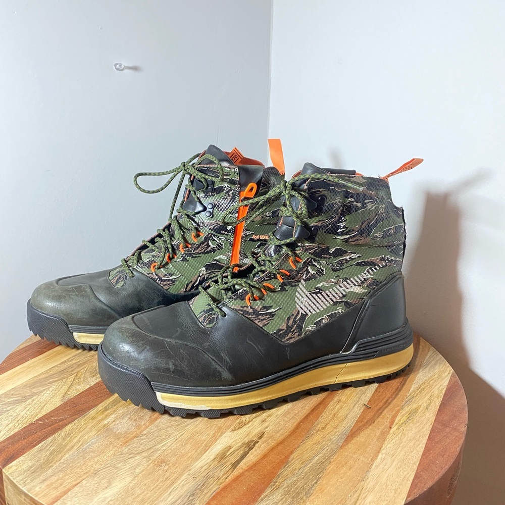Nike ACG Boots size 11